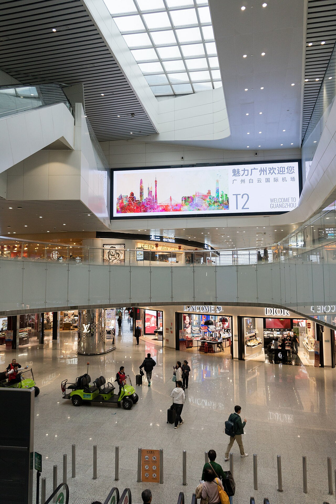 Shops and open atrium inside Baiyun Airport Terminal 2